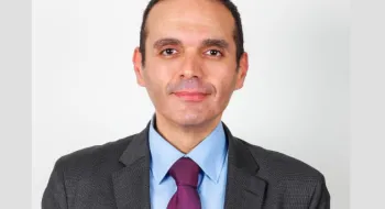 د.مدحت نافع