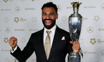 عندما يتحدث المال.. يبدأ الهجوم على محمد صلاح