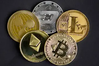 العملات المشفرة ونظرية إبتلاع الأسواق