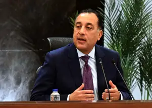 رئيس الوزراء: إعلان زيادة الحد الأدنى للأجور عقب عيد الفطر المبارك
