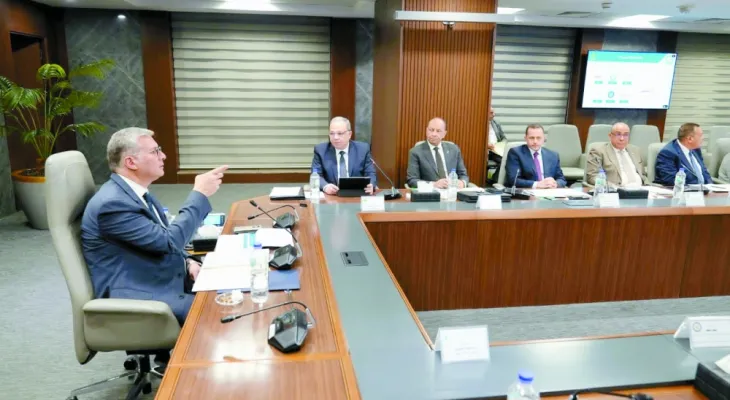 وزير البترول: استهداف مواقع حيوية لمحطات تموين السيارات بالغاز